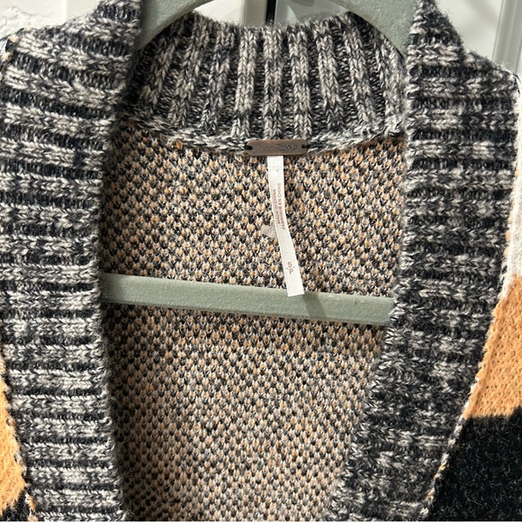 NWT Free People August Floral Cardigan - Picture 4 of 6